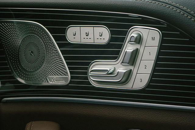 Second-hand 2025 Mercedes-Benz GLS 450d 4MATIC AMG Line for sale in Jaipur-9