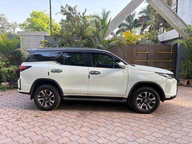 https://images10.gaadi.com/usedcar_image/SP1A.210812.016/original/779790b9-3279-46a2-a0bd-360385922b7c.jpg?imwidth=6401