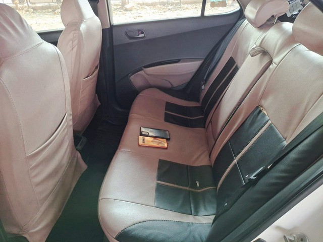 Second-hand 2011 Volkswagen Vento Petrol Comfortline for sale in Surat-11