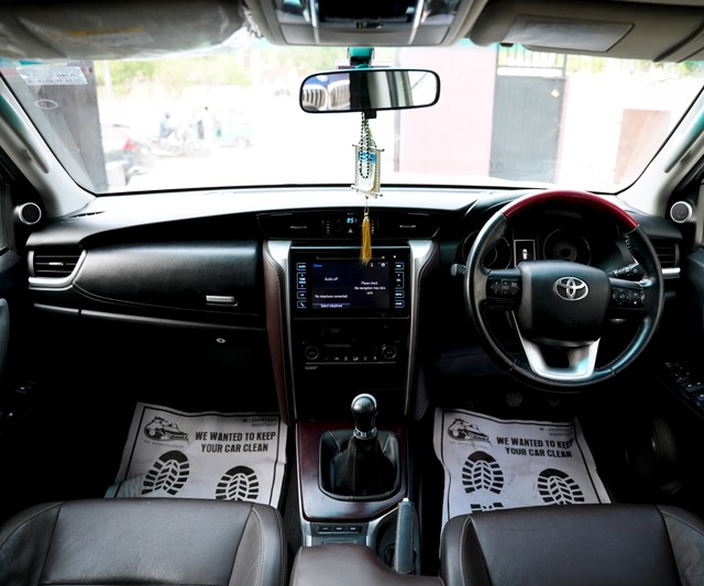 Second-hand 2018 Toyota Fortuner 2.8 2WD MT BSIV for sale in Jaipur-9