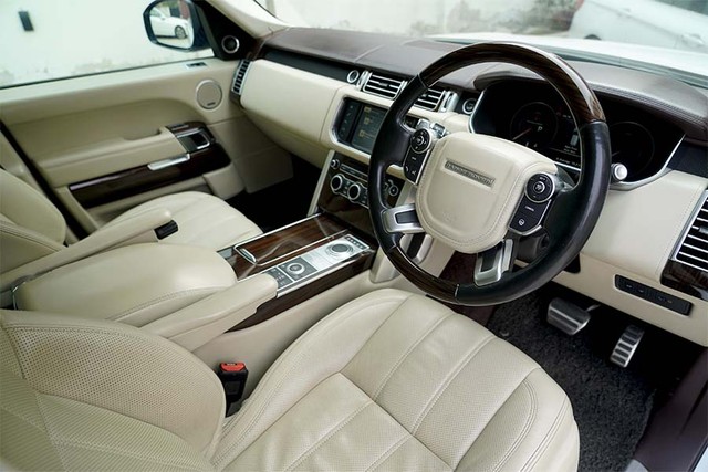 Land Rover Range Rover 5.0 Petrol LWB SVAutobiography Second-hand 2016 Land Rover Range Rover 5.0 Petrol LWB SVAutobiography for sale in Jaipur-8