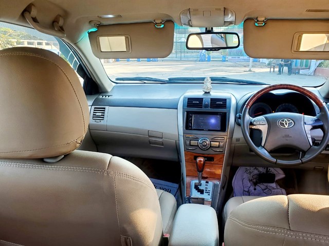 Second-hand 2010 Toyota Corolla Altis G HV AT for sale in Surat-8