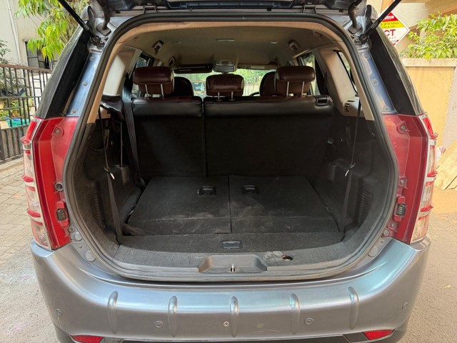 Second-hand 2012 Mahindra XUV500 W8 FWD for sale in Pune-11