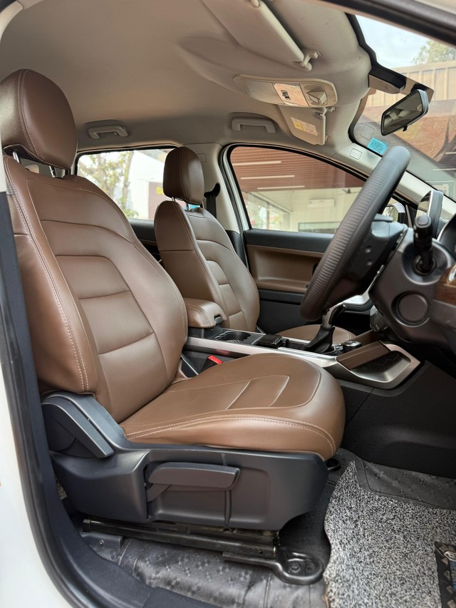 Second-hand 2020 Tata Harrier XZA AT BSVI for sale in Surat-12