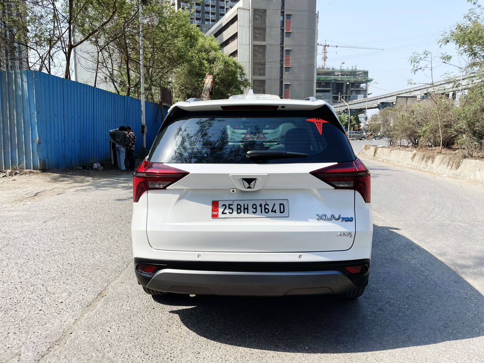 Buy Used Mahindra XUV700 AX7 7Str Diesel AT of 2025 model @ 24,75,000 ...