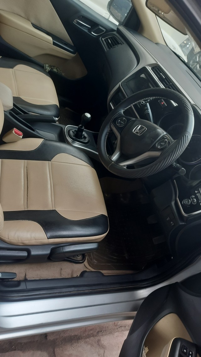 Second-hand 2017 Honda City i DTec V for sale in Agra-1