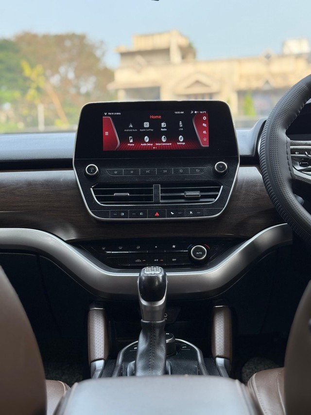 Second-hand 2020 Tata Harrier XZA AT BSVI for sale in Surat-11