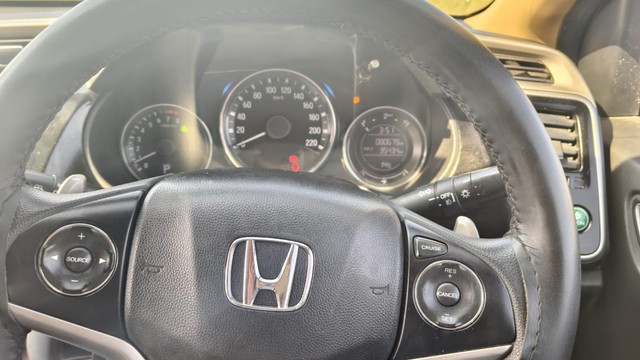 Second-hand 2017 Honda City i-VTEC CVT V for sale in Faridabad-9