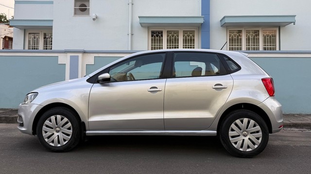 Volkswagen Polo 1.2 MPI Comfortline Second-hand 2015 Volkswagen Polo 1.2 MPI Comfortline for sale in Coimbatore-3