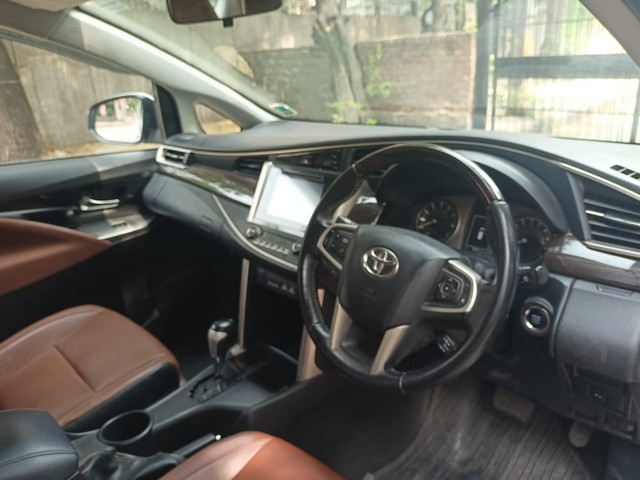 Second-hand 2019 Toyota Innova Crysta 2.7 ZX AT BSIV for sale in New Delhi-13
