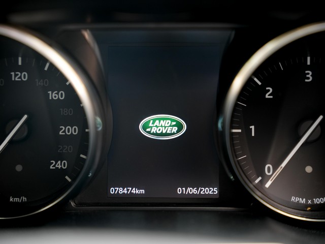 Second-hand 2018 Land Rover Range Rover Evoque 2.0 TD4 SE for sale in Jaipur-4