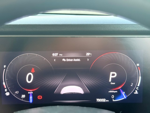 Second-hand 2022 Mahindra XUV700 AX7 Diesel AT BSVI for sale in Surat-13