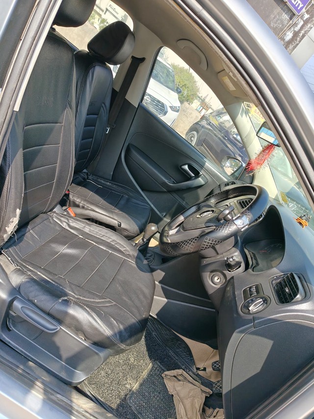 Second-hand 2017 Volkswagen Polo 1.2 MPI Comfortline for sale in Noida-12