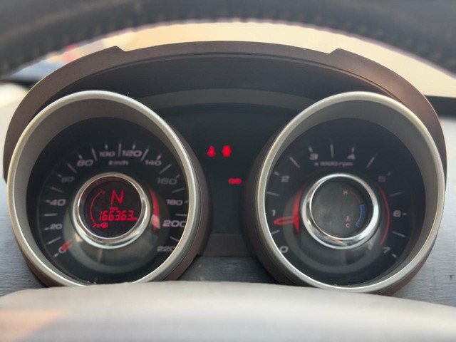 Second-hand 2012 Mahindra XUV500 W8 FWD for sale in Pune-4