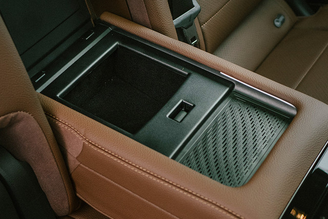 Second-hand 2025 Mercedes-Benz GLS 450d 4MATIC AMG Line for sale in Jaipur-14