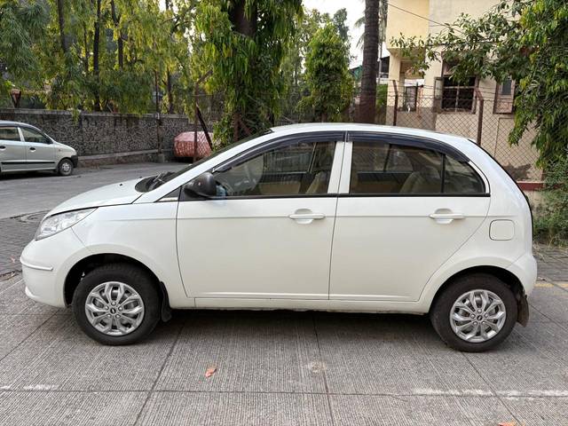 https://images10.gaadi.com/usedcar_image/SP1A.210812.016/original/b9de8e02-644e-40db-a08e-eee33062d192.jpg?imwidth=6402