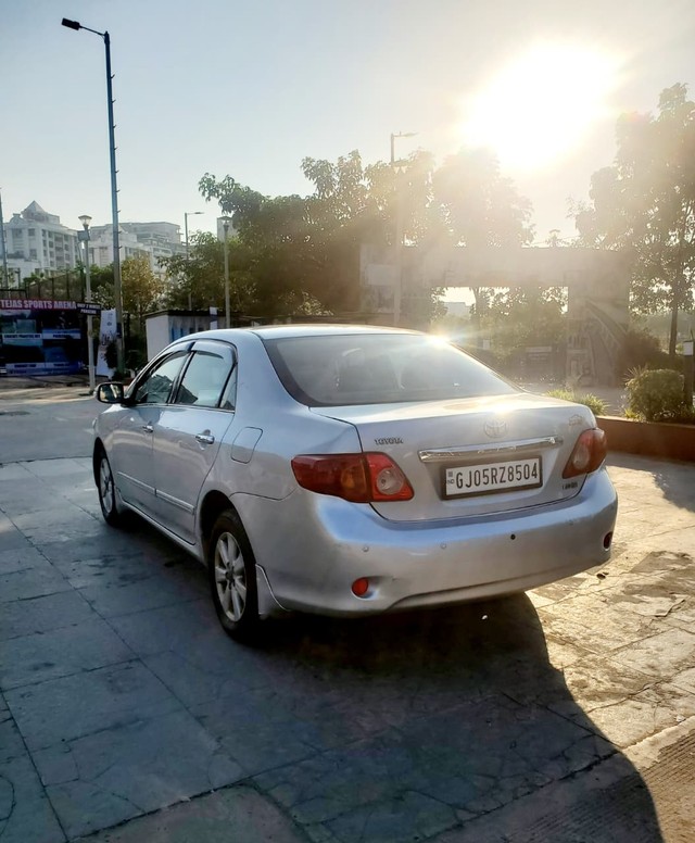 Second-hand 2010 Toyota Corolla Altis G HV AT for sale in Surat-6