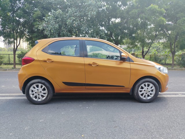 Second-hand 2017 Tata Tiago 1.2 Revotron XZ for sale in Noida-1