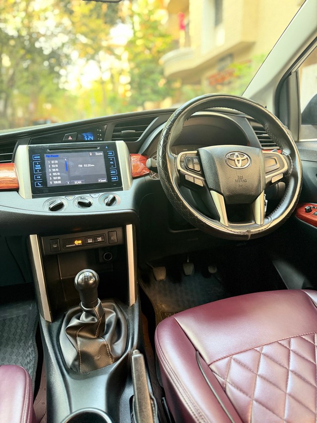Second-hand 2018 Toyota Innova Crysta 2.4 G MT 8S BSIV for sale in Pune-6