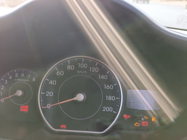 Hyundai i10 Era Second-hand 2011 Hyundai i10 Era for sale in Surat-8