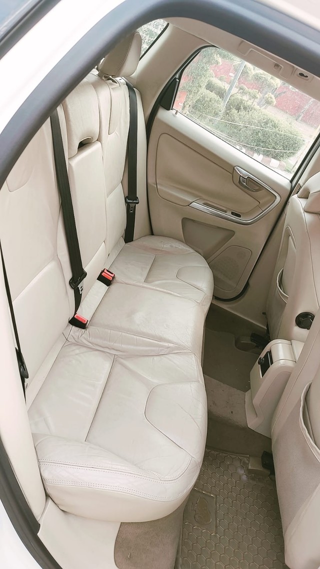 Second-hand 2018 BMW X1 sDrive20d Expedition for sale in Agra-7