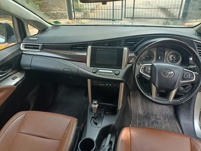 Second-hand 2019 Toyota Innova Crysta 2.7 ZX AT BSIV for sale in New Delhi-10