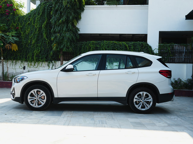 Second-hand 2021 BMW X1 sDrive20d xLine for sale in Jaipur-3