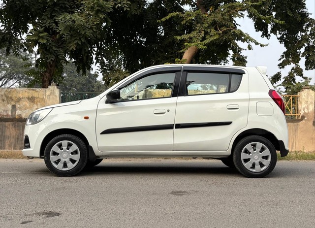Second-hand 2016 Maruti Alto K10 VXI for sale in Agra-5