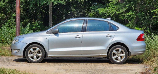 Second-hand 2012 Skoda Rapid 1.6 MPI Elegance for sale in Chennai-2