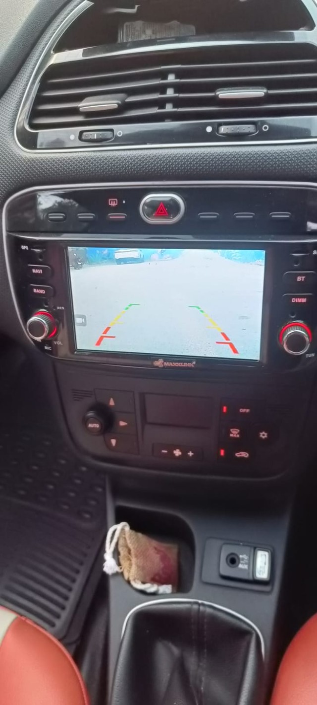 Second-hand 2014 Fiat Punto 1.3 Active for sale in Bangalore-19