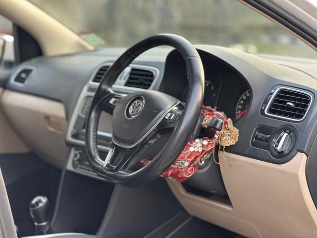 Second-hand 2016 Volkswagen Ameo 1.2 MPI Highline for sale in Ghaziabad-4