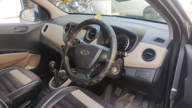 Hyundai Grand i10 Magna Second-hand 2017 Hyundai Grand i10 Magna for sale in Ghaziabad-10