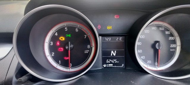 Second-hand 2021 Maruti Swift VXI AMT BSVI for sale in New Delhi-7