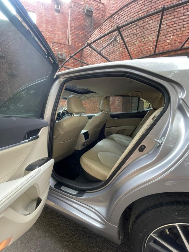 Toyota Camry 2.5 Hybrid Second-hand 2024 Toyota Camry 2.5 Hybrid for sale in New Delhi-10