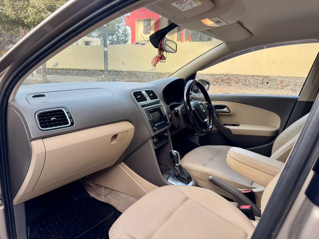 Second-hand 2017 Volkswagen Vento 1.2 TSI Highline AT for sale in New Delhi-15