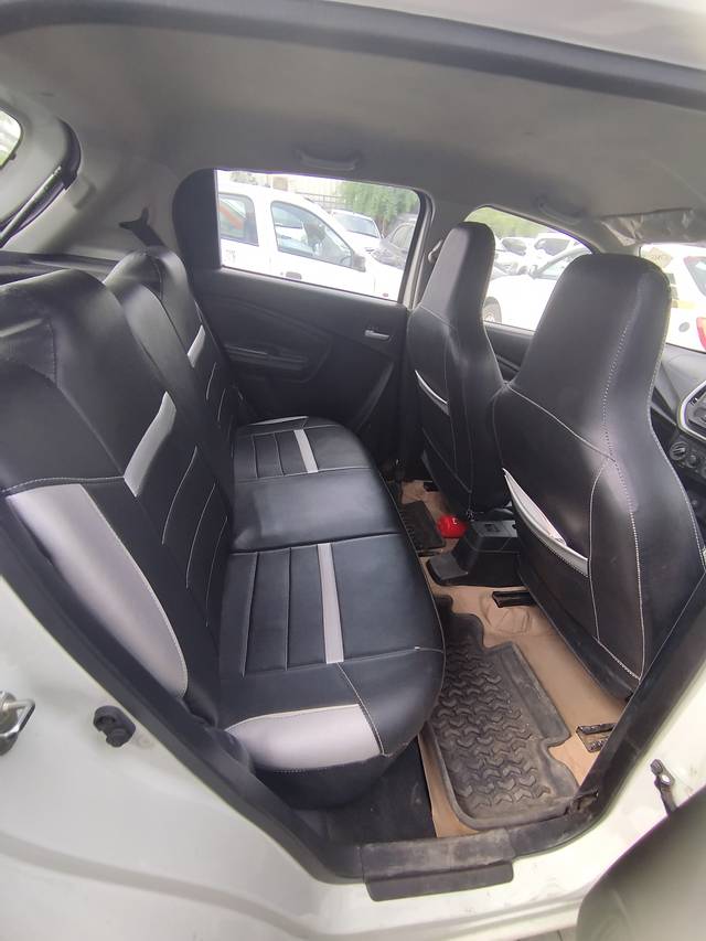 https://images10.gaadi.com/usedcar_image/TKQ1.221114.001/original/720e9713-1ad5-4666-a928-9814c27eb1f2.jpg?imwidth=6402
