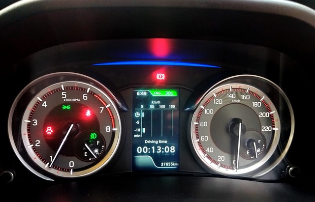 Second-hand 2024 Maruti XL6 Zeta CNG for sale in New Delhi-7