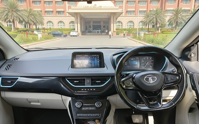 Second-hand 2021 Tata Nexon EV XZ Plus for sale in New Delhi-12