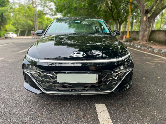 Hyundai Verna एसएक्स Opt IVT Second-hand 2024 Hyundai Verna एसएक्स Opt IVT for sale in New Delhi