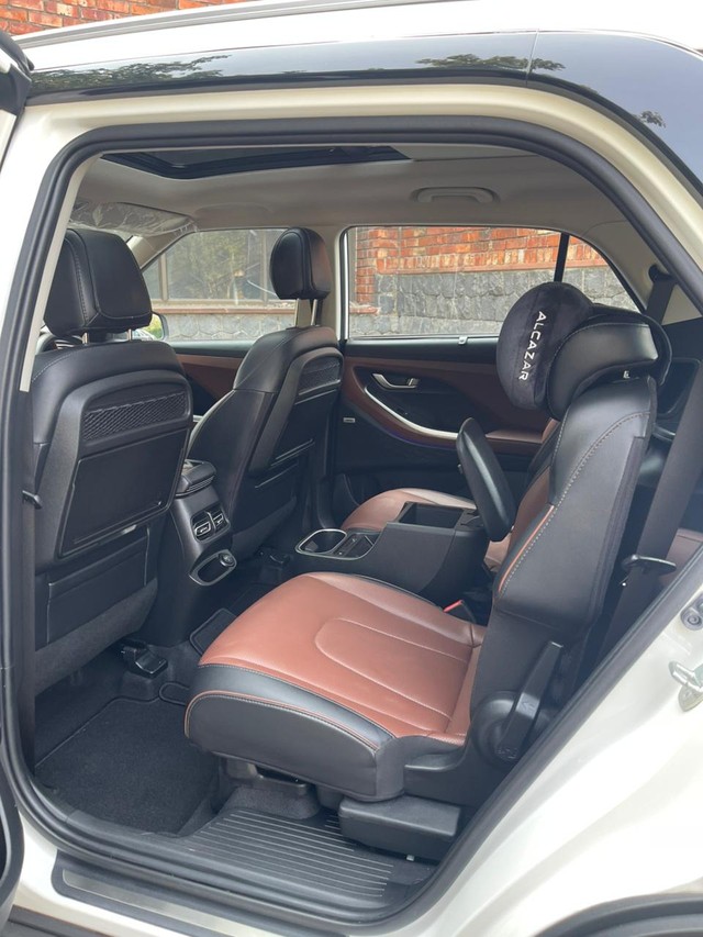 Second-hand 2023 Hyundai Alcazar Signature (O) Turbo DCT for sale in New Delhi-11