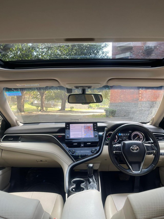 Toyota Camry 2.5 Hybrid Second-hand 2024 Toyota Camry 2.5 Hybrid for sale in New Delhi-7