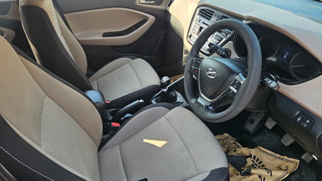 Second-hand 2015 Hyundai i20 1.2 Anniversary Edition for sale in Faridabad-10