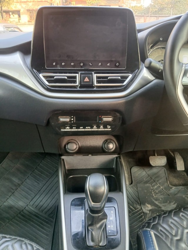 Second-hand 2022 Maruti Suzuki Baleno Alpha CVT for sale in Kolkata-10
