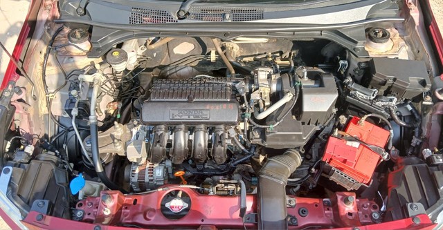 Second-hand 2018 Honda Amaze V CVT Petrol BSIV for sale in Kolkata-19