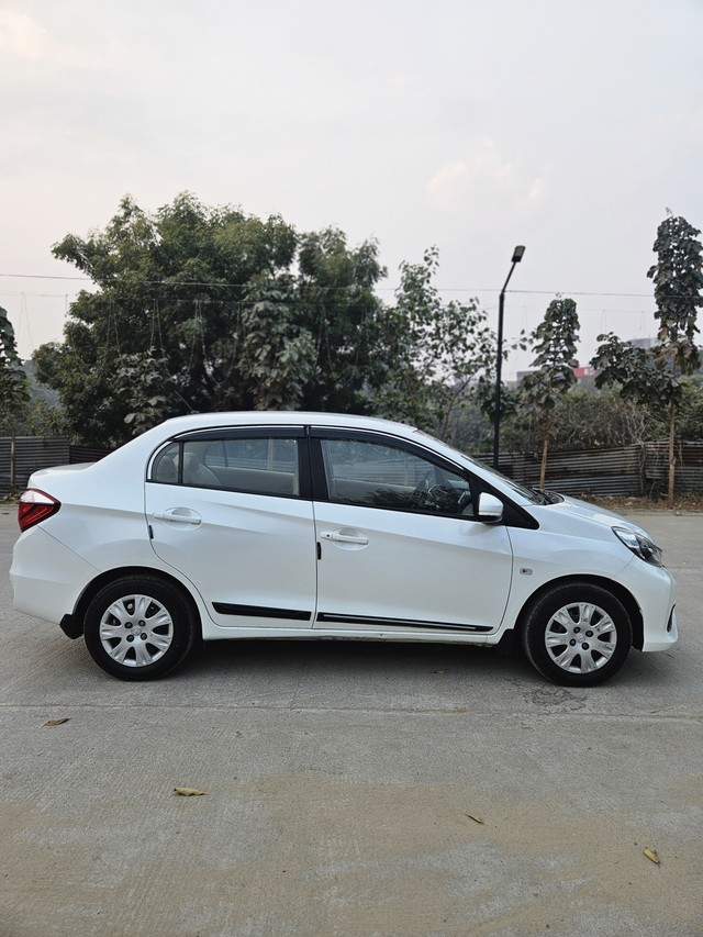 Honda Amaze S i-VTEC Second-hand 2017 Honda Amaze S i-VTEC for sale in Faridabad-1