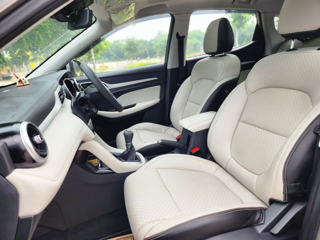 Second-hand 2023 MG Astor Smart MT for sale in Faridabad-8