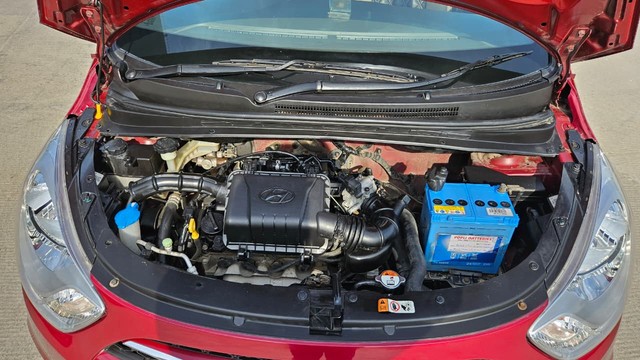 Second-hand 2015 Hyundai i10 Sportz 1.1L for sale in Faridabad-5