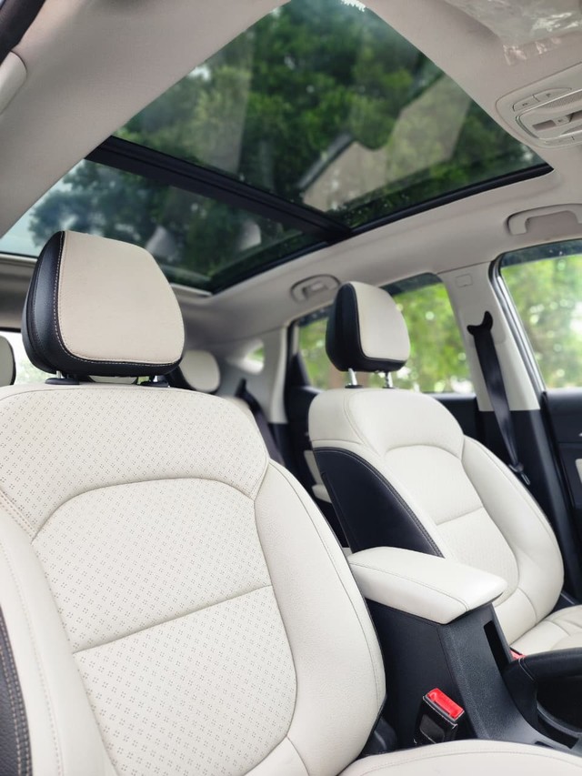 Second-hand 2023 MG Astor Smart MT for sale in Faridabad-14