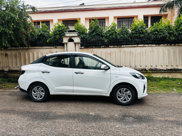 Second-hand 2021 Hyundai Aura S CNG for sale in Lucknow-20