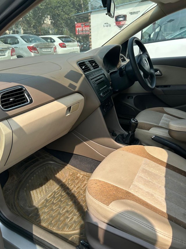 Second-hand 2013 Skoda Rapid 1.6 MPI Ambition for sale in Lucknow-7